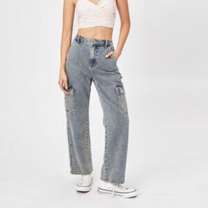 NWOT CIDER Pocket Jeans Size M Short Inseam (26 inches)